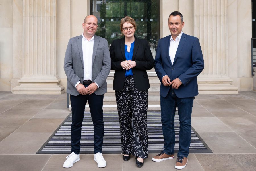 Oliver Ebken, Daniela Behrens & Oliver Lottke